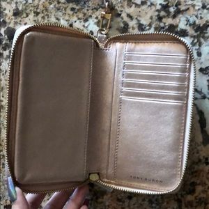 Tory Burch Bags - Tory Burch wallet Tory Burch Bags - Tory Burch wallet